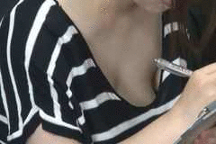 【隠撮File.014】化粧品モニターバイト自称OLの胸チラ＆乳首チラ映像をモニタリング