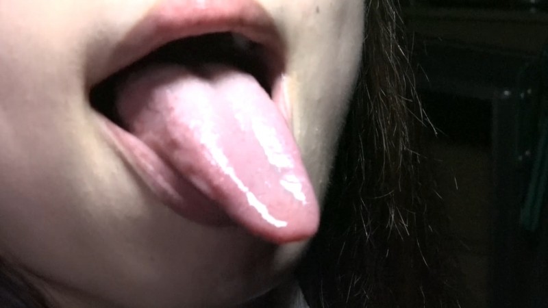 ★Ｊｃｕｐ★ 巨乳の口内観察】　舌も長い説KITR00020