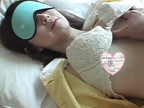 【ママ3】 真面目な撮影だったはずが…【悪戯】 【ママ3】 真面目な撮影だったはずが…【悪戯】