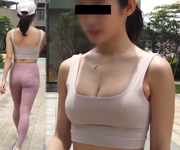 【フルHD】犬の散歩で巨乳が乳揺れのピタ尻美人 【フルHD】犬の散歩で巨乳が乳揺れのピタ尻美人
