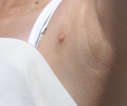 パレードのJK番外編 エロすぎ副乳JK! パレードのJK番外編 エロすぎ副乳JK!