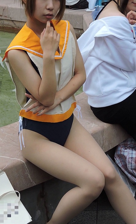 コスプレ2017夏美味しそうな生脚座っていろんなポーズ【動画】イベント編 3841 コスプレ2017夏美味しそうな生脚座っていろんなポーズ【動画】イベント編 3841