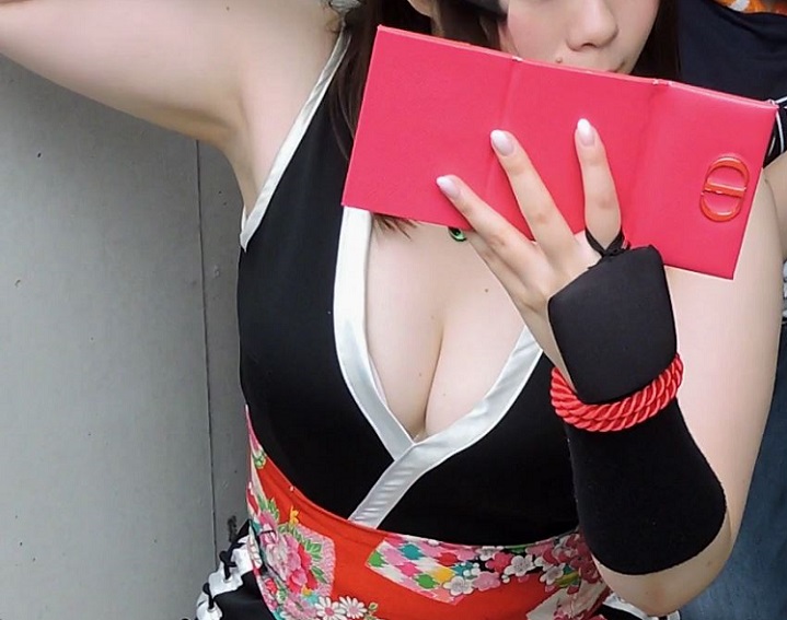 コスプレ2017夏鏡見ながらくしで髪をとかす巨乳おっぱい【動画】イベント編 3823 コスプレ2017夏鏡見ながらくしで髪をとかす巨乳おっぱい【動画】イベント編 3823