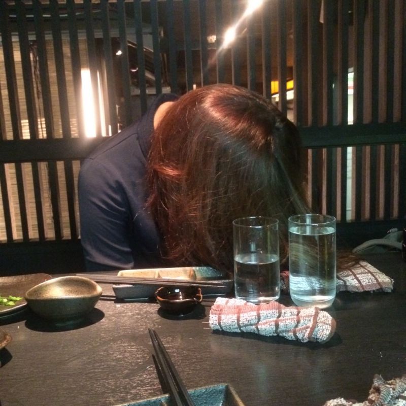 【第2弾】居酒屋での泥酔状態パンチラ 【第2弾】居酒屋での泥酔状態パンチラ