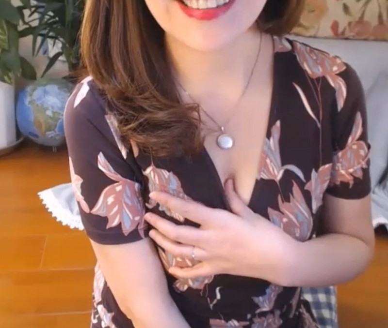 【熟女】遠距離不倫!人妻のおっぱい御開帳~~~!!! 【熟女】遠距離不倫!人妻のおっぱい御開帳~~~!!!