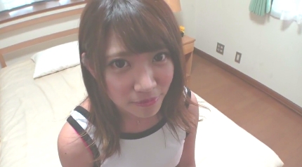 日焼けした20歳の真面目なフリーターが緊張でガチガチの初ハメ撮り 日焼けした20歳の真面目なフリーターが緊張でガチガチの初ハメ撮り
