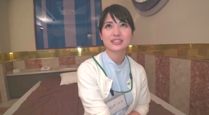 美巨乳の20歳歯科衛生士が初ハメ撮りで悶絶 美巨乳の20歳歯科衛生士が初ハメ撮りで悶絶
