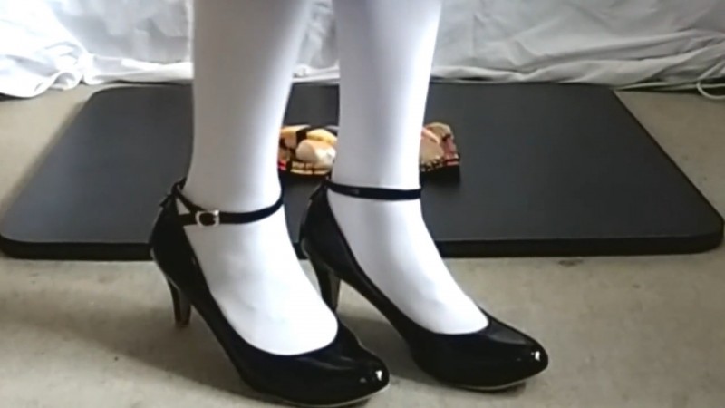 メイドさんはハイヒールでお寿司とクリームコロッケを踏み潰す お得セット メイドさんはハイヒールでお寿司とクリームコロッケを踏み潰す お得セット