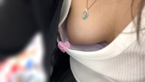 ねいろ【胸チラ動画】地雷系のピンク乳首